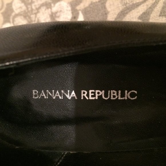BANANA REPUBLIC black leather pump ~ square toe - Picture 5 of 9